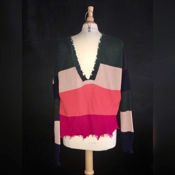 NWOT Fierce Distressed Versatile Knit Sweater - Picture 2 of 3